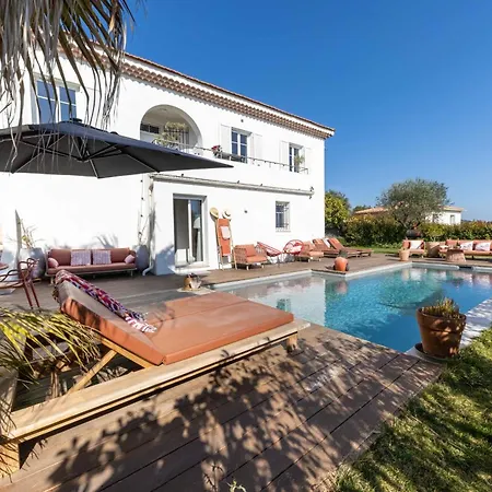 Villa Beautiful - Garden - Pool - Sea View *